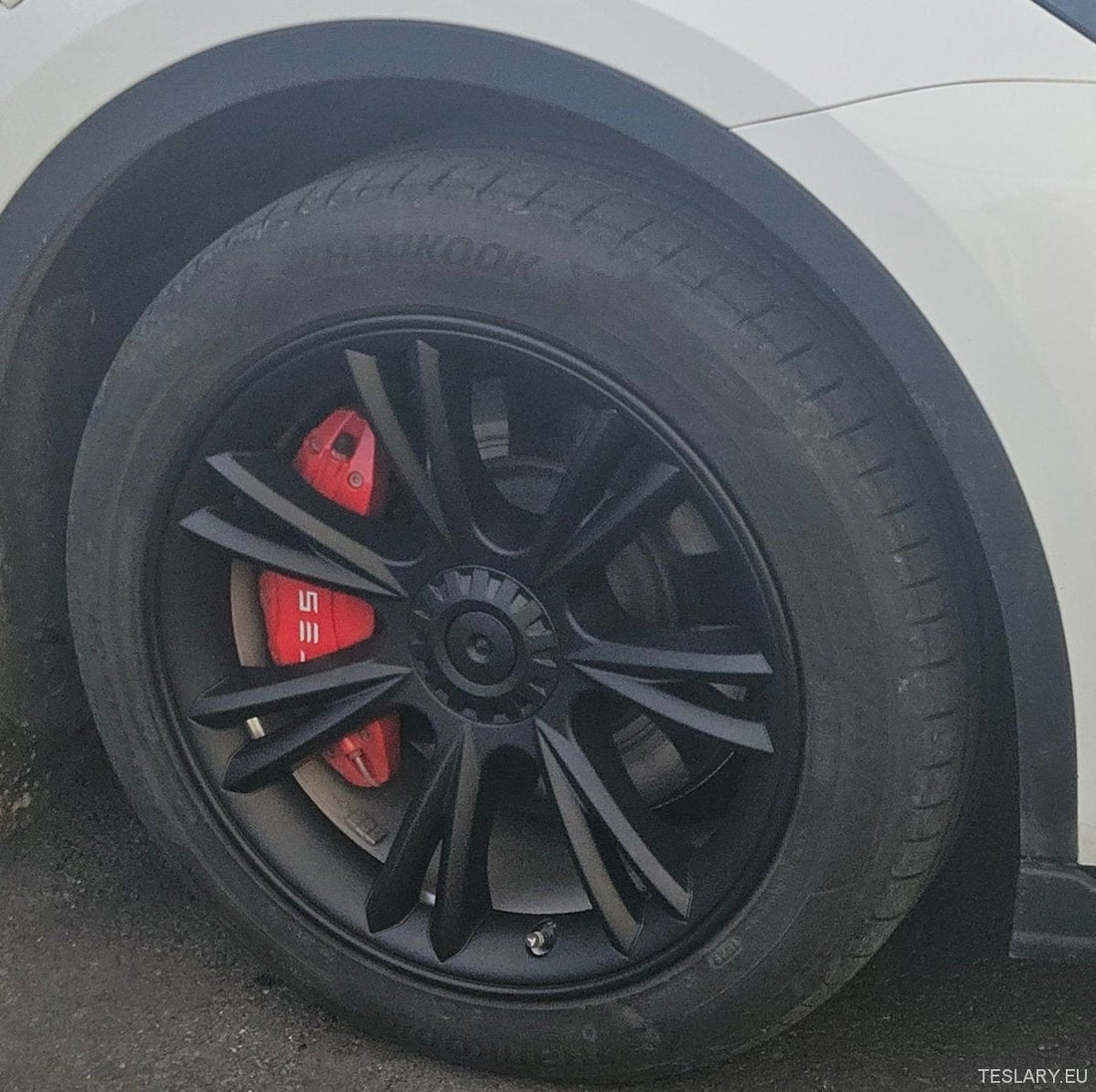 Acessórios Imperdíveis para Tesla: Melhore Seu Estilo