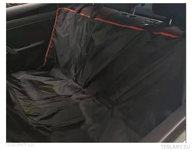 Dog Car Seat Cover for Back Seat Suitable for Tesla 3 , Y & S - TESLARY Tesla Shop Accessories Europe Nederlands Ireland Deutschland Espana Alicante France Italia