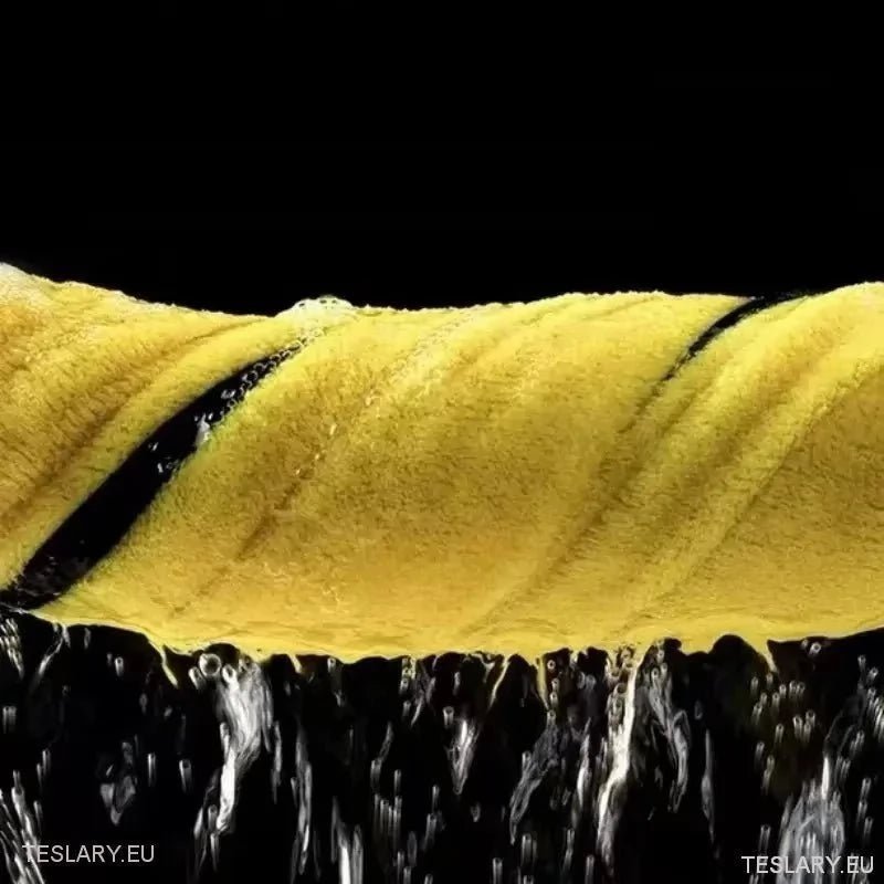 Extra Large MicroFiber Drying Towel for Tesla 3, Y , S and X - TESLARY Tesla Shop Accessories Europe Nederlands Ireland Deutschland Espana Alicante France Italia