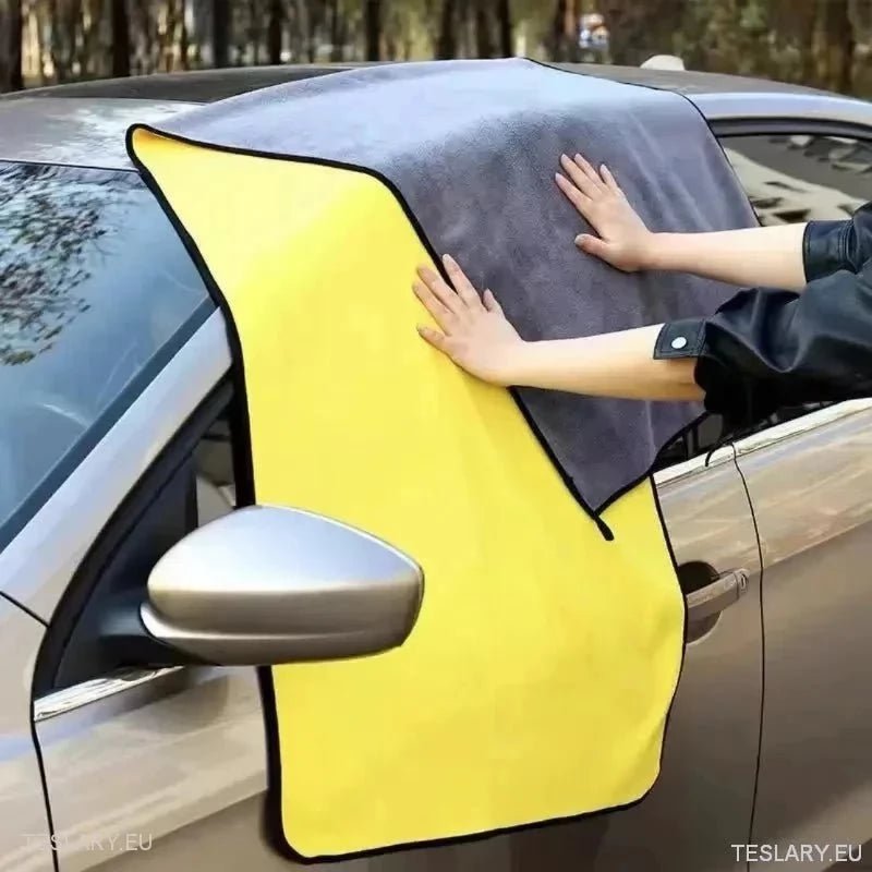 Extra Large MicroFiber Drying Towel for Tesla 3, Y , S and X - TESLARY Tesla Shop Accessories Europe Nederlands Ireland Deutschland Espana Alicante France Italia