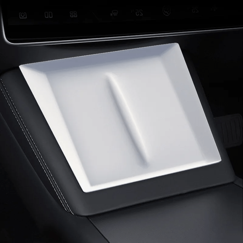 Silicone Antislip Protective Cover for Wireless Charge Pad Tesla Model 3+ Highland / Model Y+ Juniper - TESLARY Tesla Shop Accessories Europe Nederlands Dublin Cork Ireland Deutschland Espana Alicante France Italia