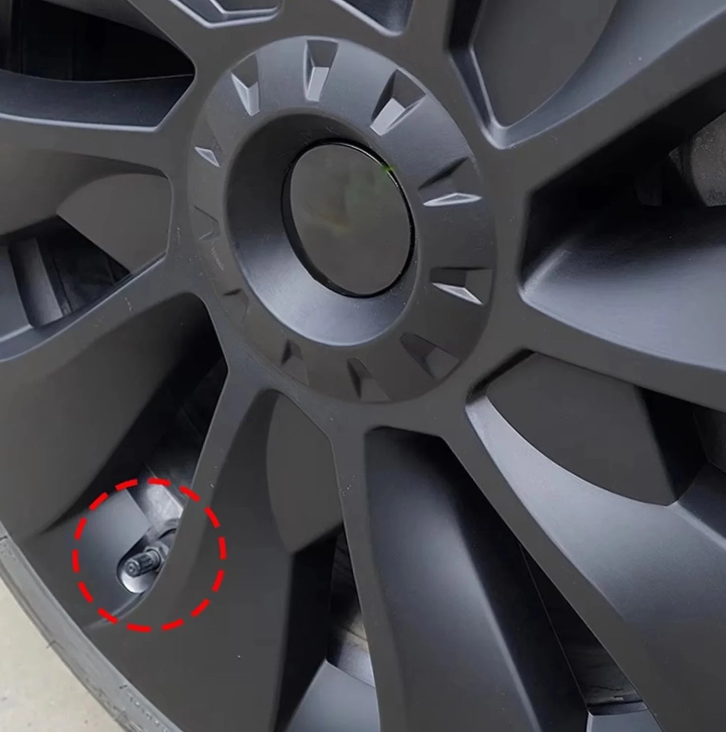Tesla Model 3 18" UNIQUE S23 Performance - Gun Metal Grey