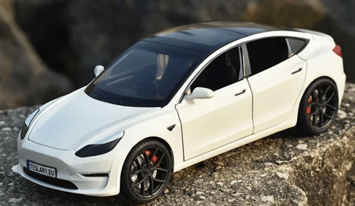 Tesla Model 3 Car 1:24 Diecast Model Car 2019 - 2023 Version - TESLARY Tesla Shop Accessories Europe Nederlands Dublin Cork Ireland Deutschland Espana Alicante France Italia