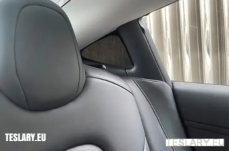 Triangular Rear Windows Shade For Enhanced Privacy Tesla Model 3 / Y - TESLARY Tesla Shop Accessories Europe Nederlands Dublin Cork Ireland Deutschland Espana Alicante France Italia